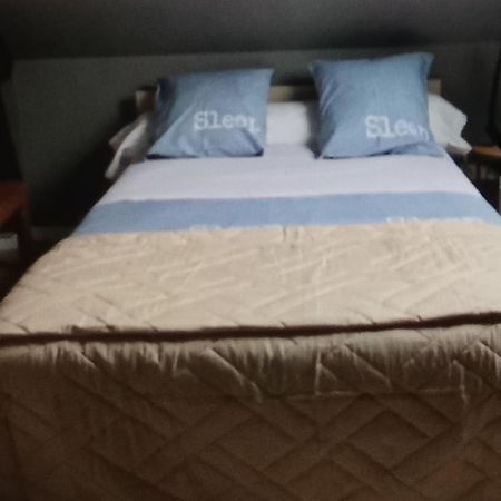 Grand Appartement En Duplex A 博让西 外观 照片